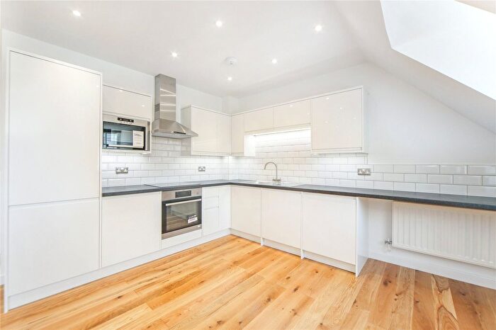 2 Bedroom Flat To Rent In Bridge Street, Walton-On-Thames, KT12
