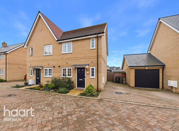 2 Bedroom Semi-Detached House For Sale In Valentine Avenue, Witham, CM8