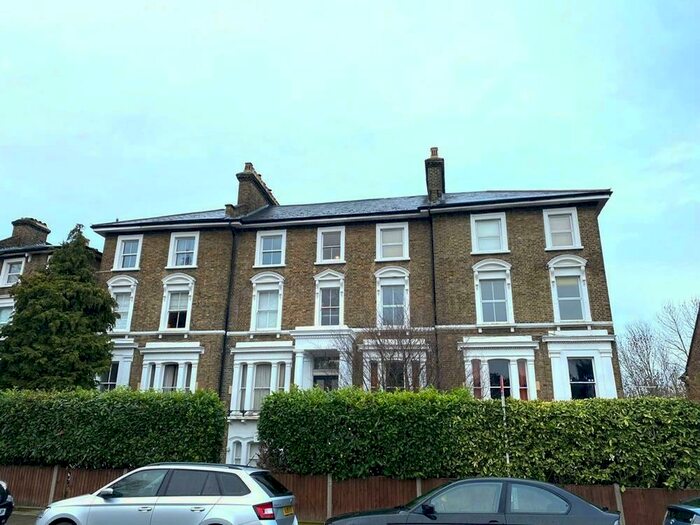 3 Bedroom Apartment To Rent In Devonshire Road, Forest Hill, London, SE23