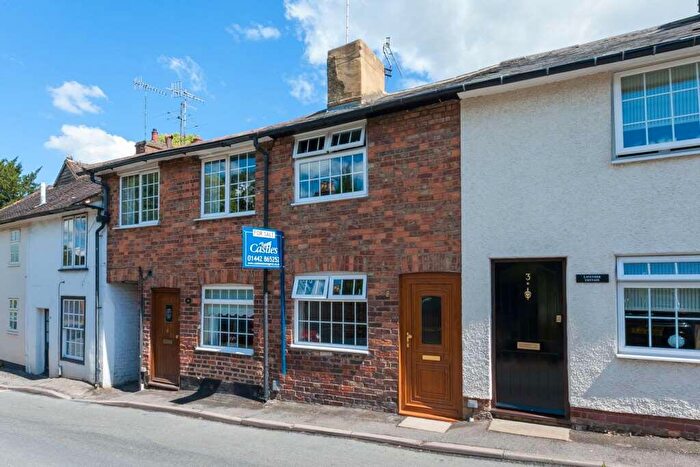 1 Bedroom Cottage To Rent In Bell Lane, Northchurch, HP4