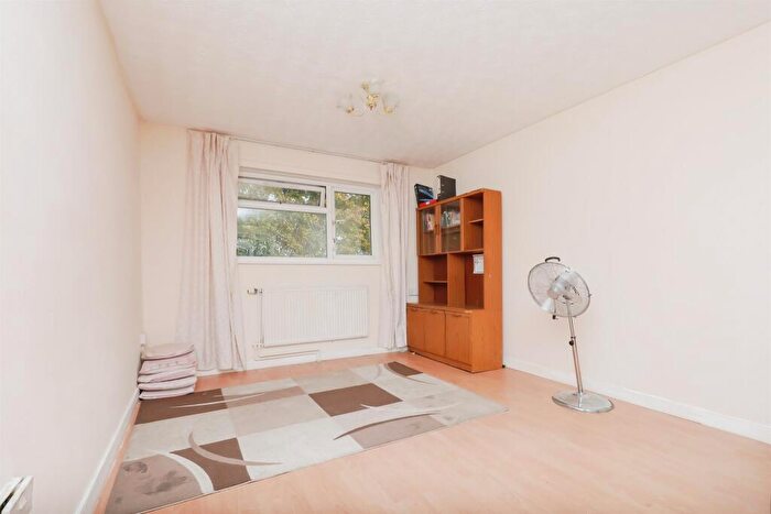 2 Bedroom Flat For Sale In Russell Street, Norwich, NR2
