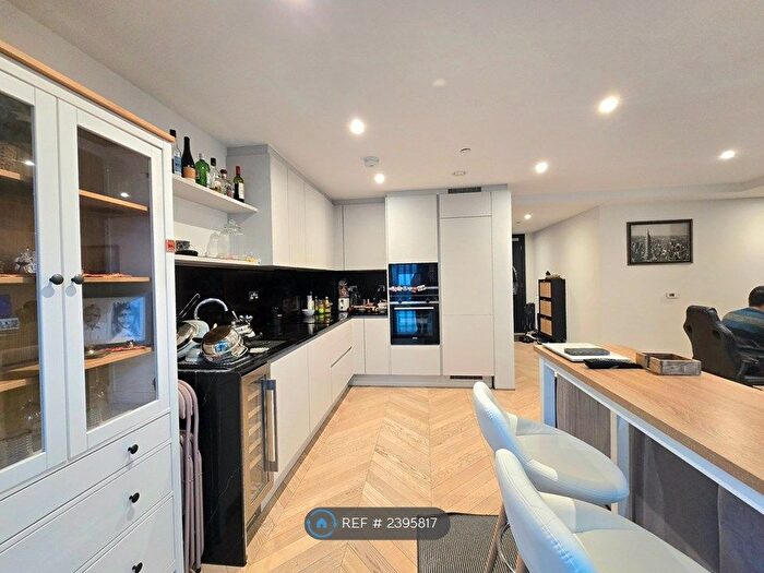 2 Bedroom Flat To Rent In Hennessey Apartments, London, SE18