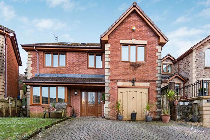 5 Bedroom Detached House For Sale In Maes Sant Teilo, Llangyfelach, Swansea, SA5