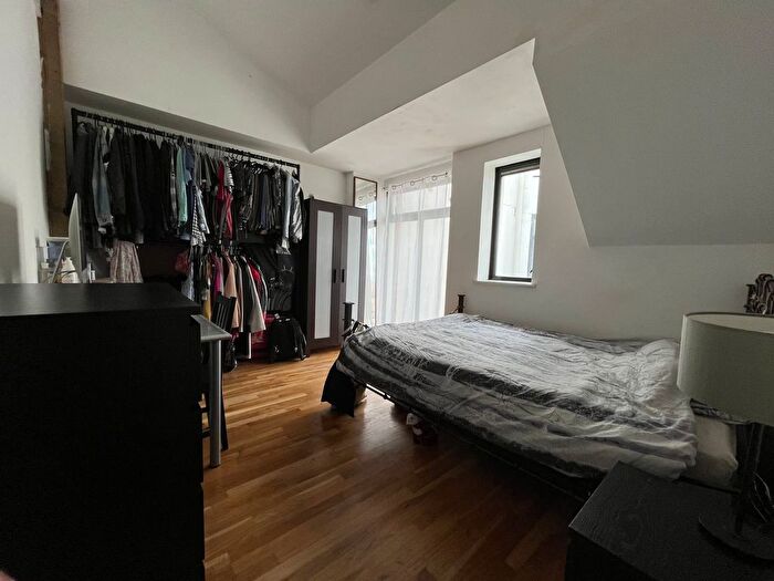 2 Bedroom Flat To Rent In Jedburgh Road, London, E13