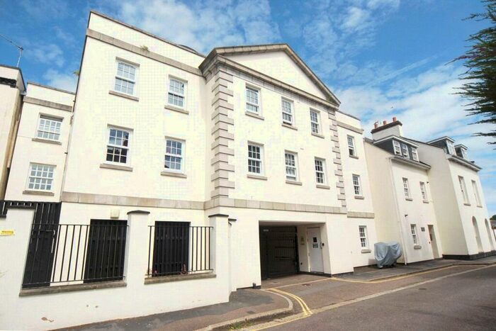 2 Bedroom Apartment To Rent In Exeter, EX2