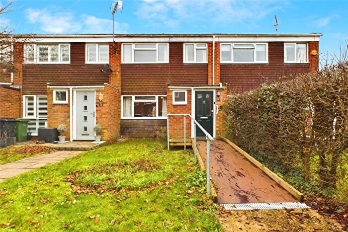 3 Bedroom Terraced House For Sale In Kennedy Drive, Pangbourne, Reading, Berkshire, RG8