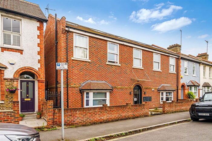 1 Bedroom Flat To Rent In Dane Road, Colliers Wood, SW19