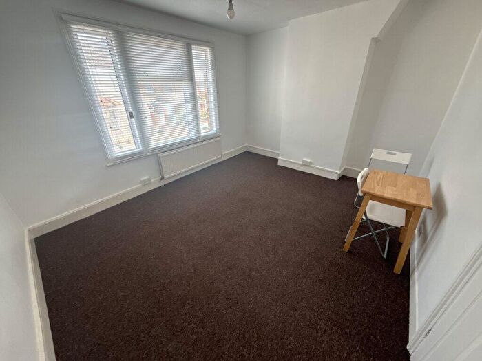 Property To Rent In Bedroom Flat – Dysons Road, Edmonton, N18
