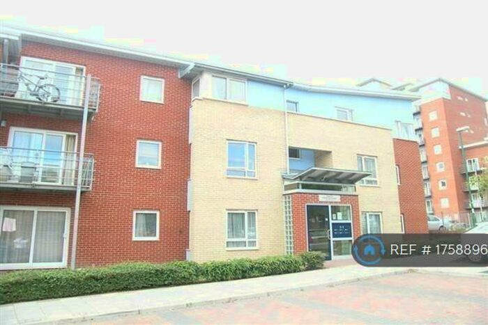 2 Bedroom Flat To Rent In Wembley, Wembley, HA9