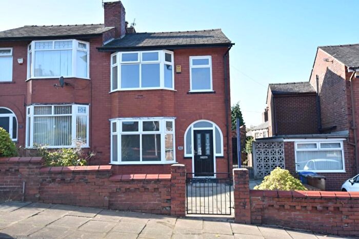 3 Bedroom Semi Detached House For Sale In Vine Street, Wigan, WN1