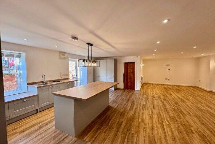 4 Bedroom Property To Rent In Drayman Court, Nottingham, NG16