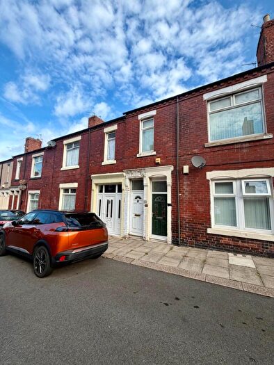 2 Bedroom Flat To Rent In Bewick Street, South Shields, Tyne And Wear, NE33