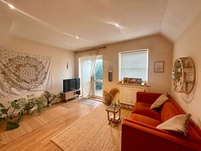 3 Bedroom Property To Rent In Norway Street, Portslade, BN41