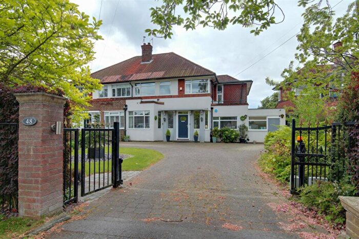 4 Bedroom Semi-Detached House For Sale In West Ella Way, Kirk Ella, HU10