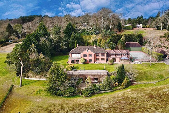 7 Bedroom Detached House For Sale In Chapel Rise, Avon Castle, BH2
