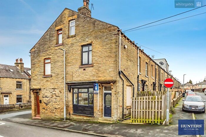 2 Bedroom End Terrace House For Sale In Wheatley Lane, Lee Mount, Halifax, HX3