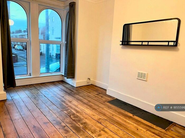 1 Bedroom Flat To Rent In George Street, Reading, RG1