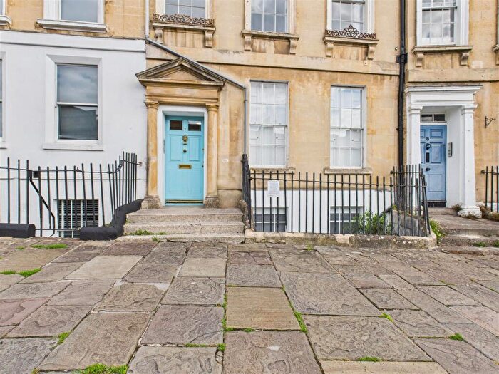 2 Bedroom Apartment To Rent In Walcot Parade, Bath, BA1