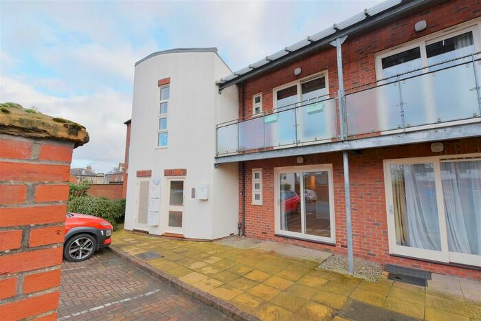 2 Bedroom Flat To Rent In Lowther Court, Lowther Street, York, YO31