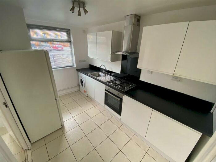 3 Bedroom Terraced House To Rent In Beamish Close, Brunswick, M13