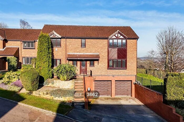 4 Bedroom Detached House To Rent In Weston Close, Woodthorpe, Nottingham, NG5