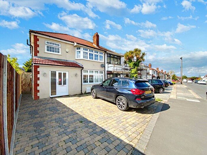 3 Bedroom Semi Detached House To Rent In Fairwater Avenue, Welling, DA16