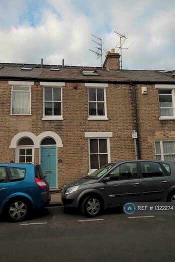 3 Bedroom Terraced House To Rent In Searle Street, Cambridge, CB4