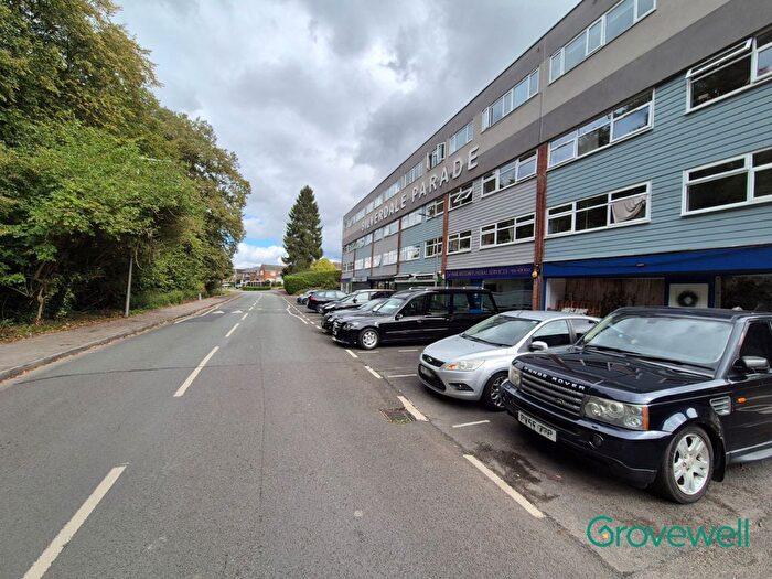 2 Bedroom Flat To Rent In Silverdale Road, Gatley, Cheadle, SK8