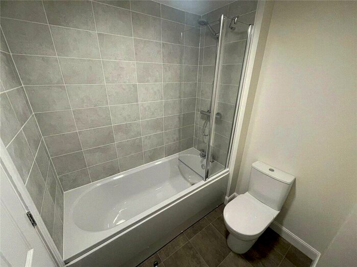 3 Bedroom End Of Terrace House For Sale In Hadfield Place, New Waltham, Grimsby, DN36