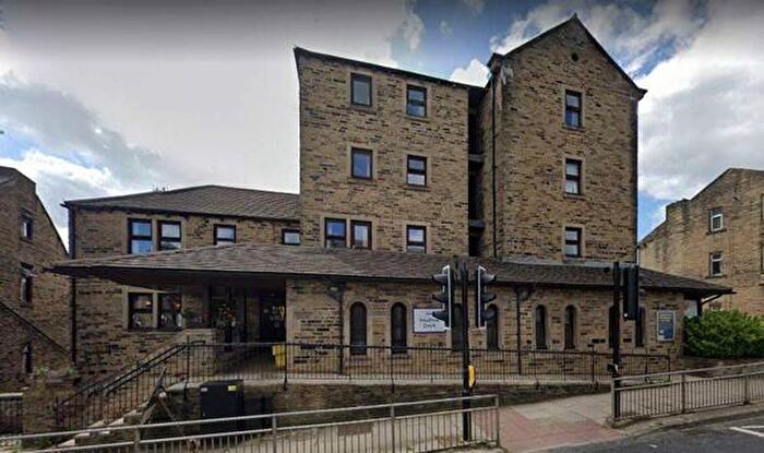 1 Bedroom Sheltered Housing To Rent In Thornton Road, Bradford, West Yorkshire, BD13