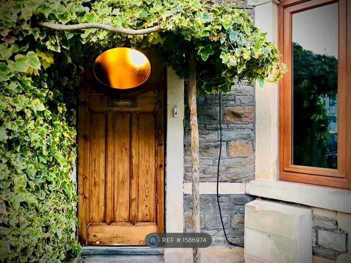 3 Bedroom Terraced House To Rent In Camelford Road, Bristol, BS5