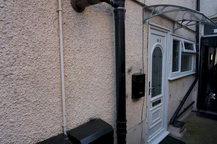 1 Bedroom Flat To Rent In Bridge Road, Grays, RM17