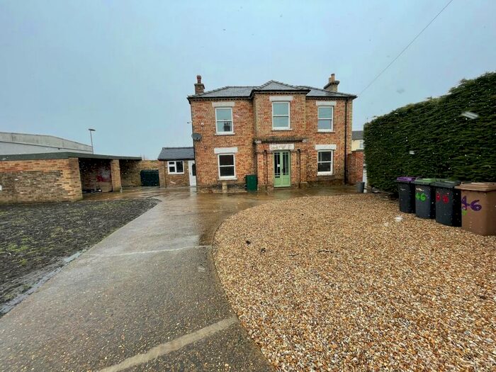 2 Bedroom Detached House To Rent In Main Street, North Kyme, LN4