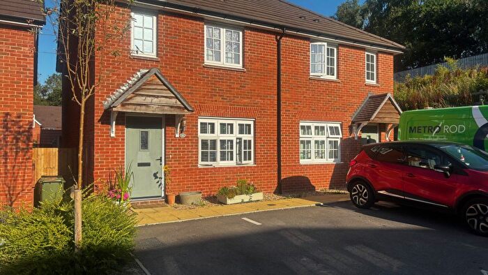 3 Bedroom Semi-Detached House For Sale In Heron Way, Liphook, GU30