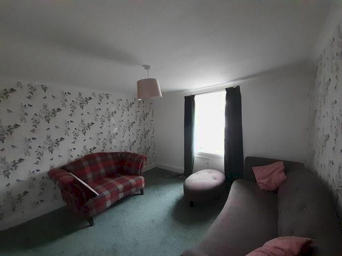 1 Bedroom Flat To Rent In D Main Street, Bridgend, Perth, PH2