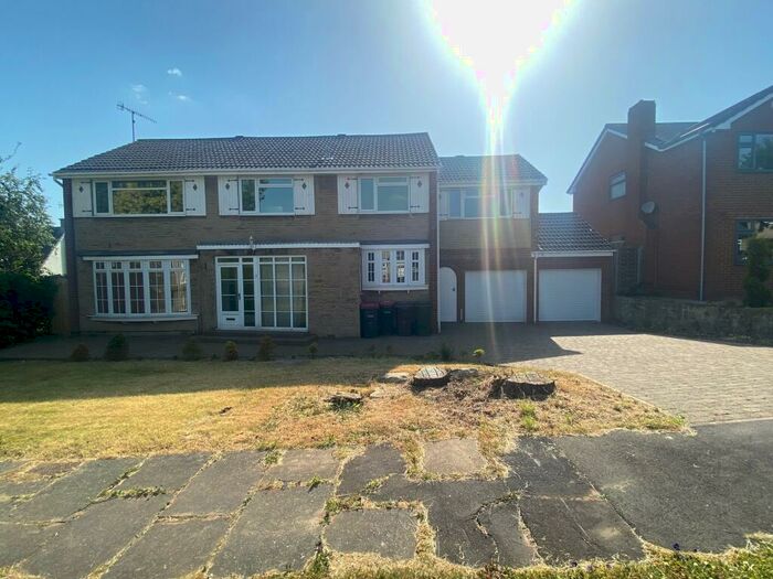 5 Bedroom Detached House To Rent In Newman Court, Spinneyfield, S60