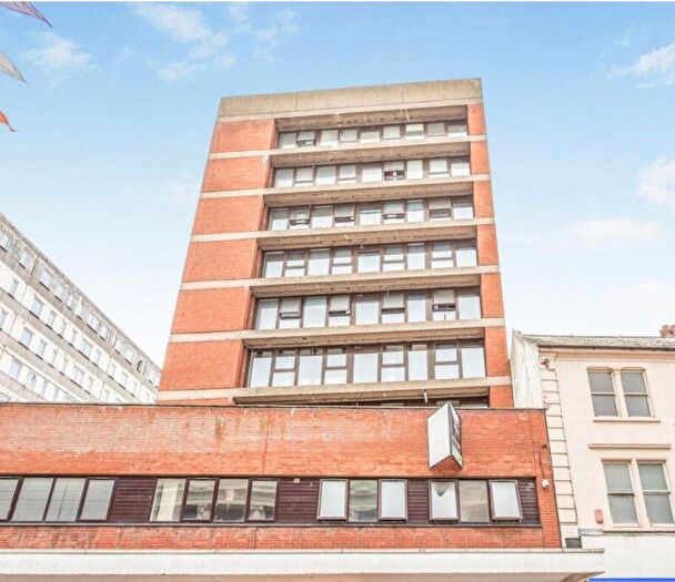 1 Bedroom Apartment For Sale In Flat Mariner House, High Street, Southend-on-Sea, Essex, SS1