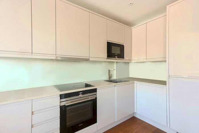 1 Bedroom Apartment For Sale In Lismore Boulevard, Colindale Gardens, Colindale, NW9