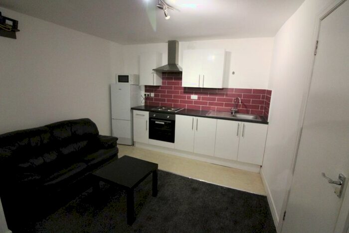 Studio To Rent In Brook Street - Flat, Preston, PR1