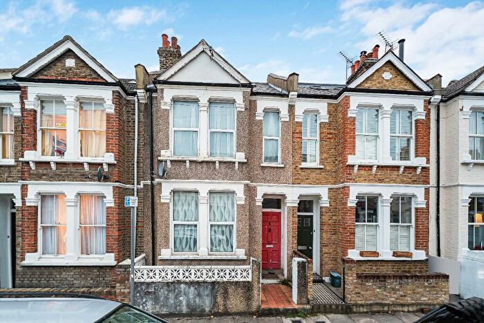 5 Bedroom Terraced House For Sale In Hiley Road, London, NW10