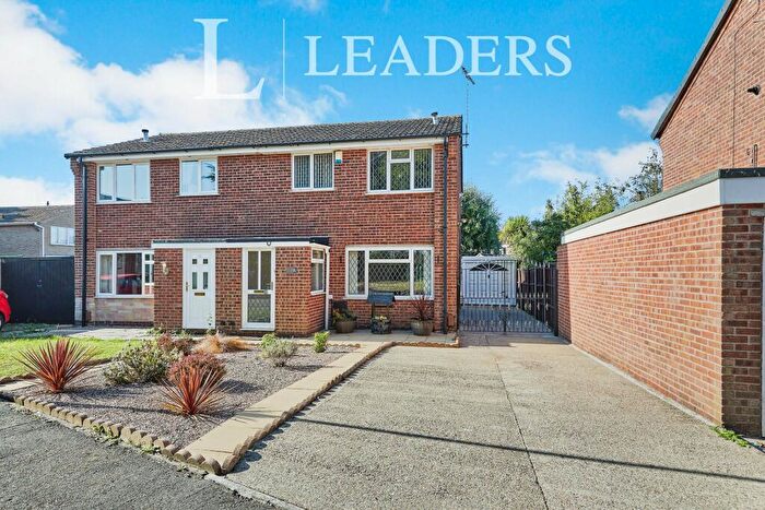 3 Bedroom Semi-Detached House To Rent In Wilton Close, Stenson Fields, DE24