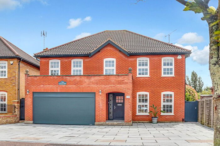 5 Bedroom Detached House For Sale In Bishopsteignton, Shoeburyness, SS3