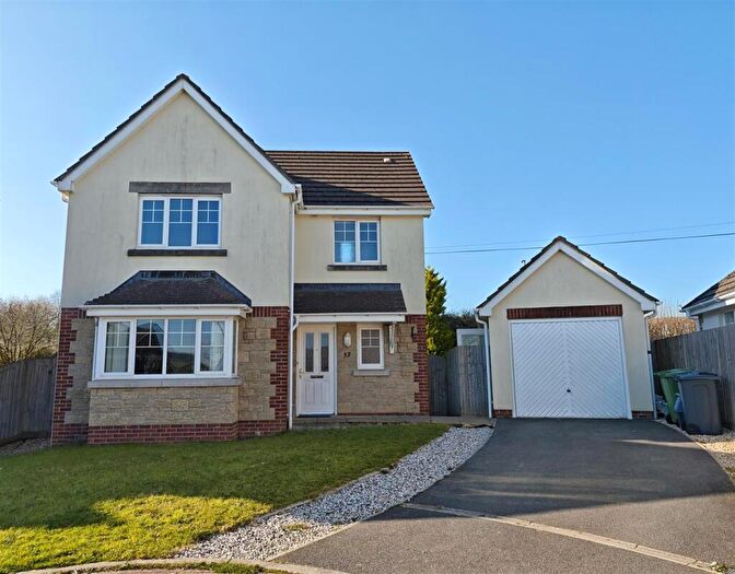 3 Bedroom Detached House For Sale In Cherry Tree Drive, Landkey, Barnstaple, EX32