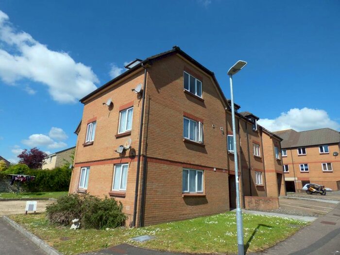1 Bedroom Flat To Rent In Malthouse Court, Frome, Somerset, BA11