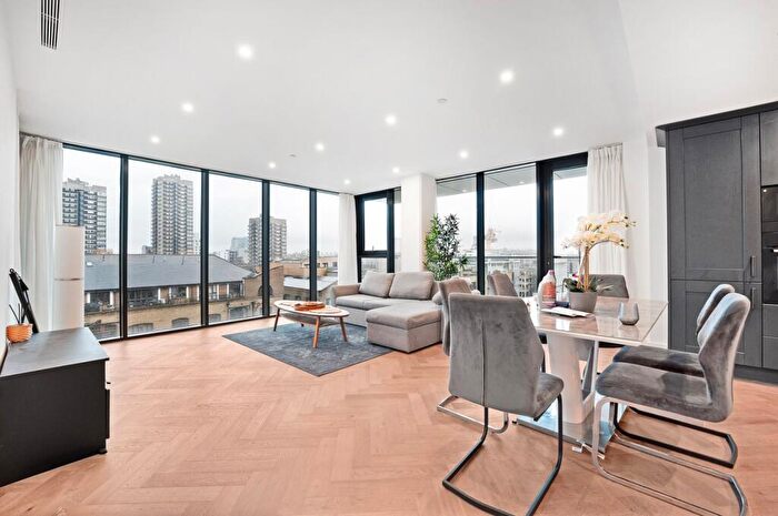 2 Bedroom Flat To Rent In Merino Gardens, London Dock, E1W