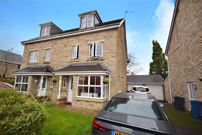 4 Bedroom Semi Detached House To Rent In Copperfield Close, Clitheroe, Lancashire, BB7