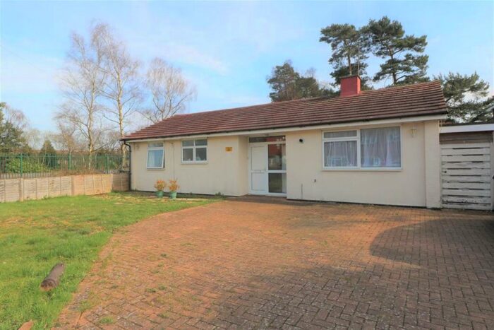 3 Bedroom Bungalow To Rent In Kingston Road, Camberley, Surrey, GU15