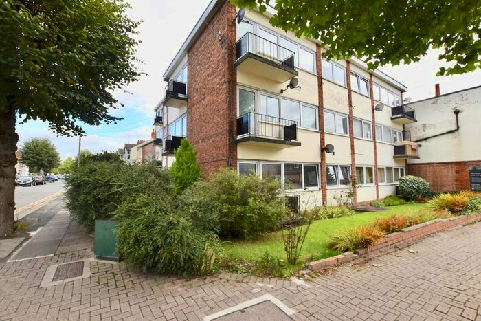 2 Bedroom Flat To Rent In Chiltern Court, Loudon Avenue, Coventry, CV6