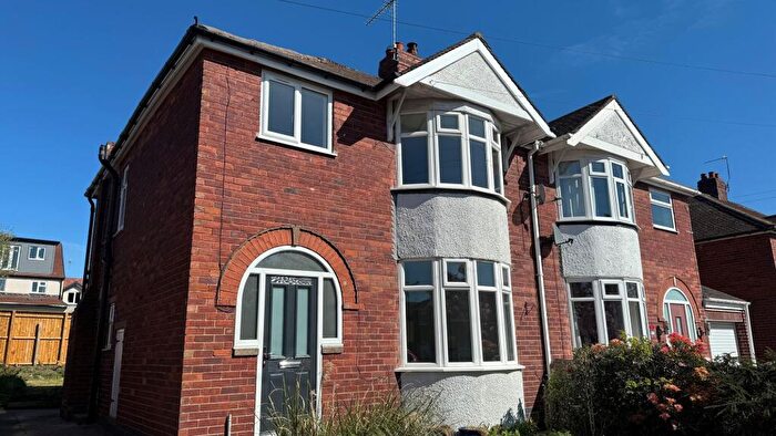 3 Bedroom Semi-Detached House For Sale In Conalan Avenue, Bradway, S17