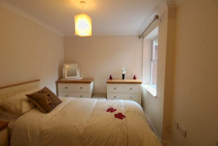 1 Bedroom Flat For Sale In Fig Tree Court, Canal Hill, Tiverton, EX16